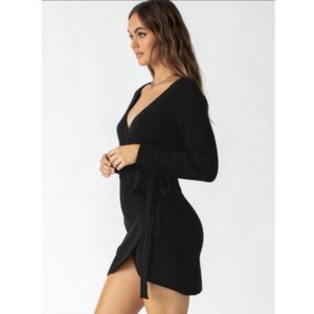 New*Princess Polly Black Wrap Sweater Mini Dress * Size‎ M/L